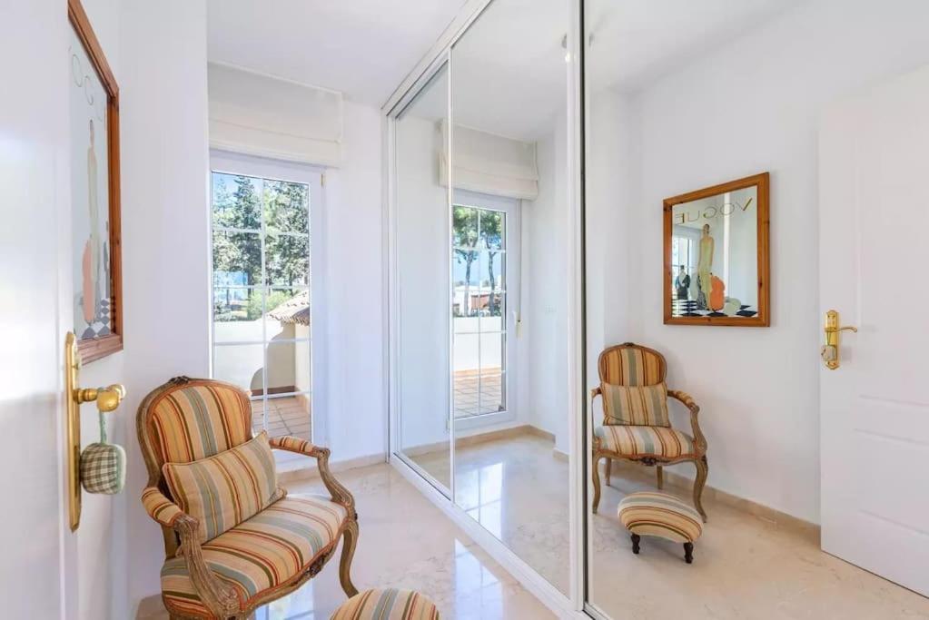 Spectacular Two Floor Penthouse Centre Apartemen Marbella